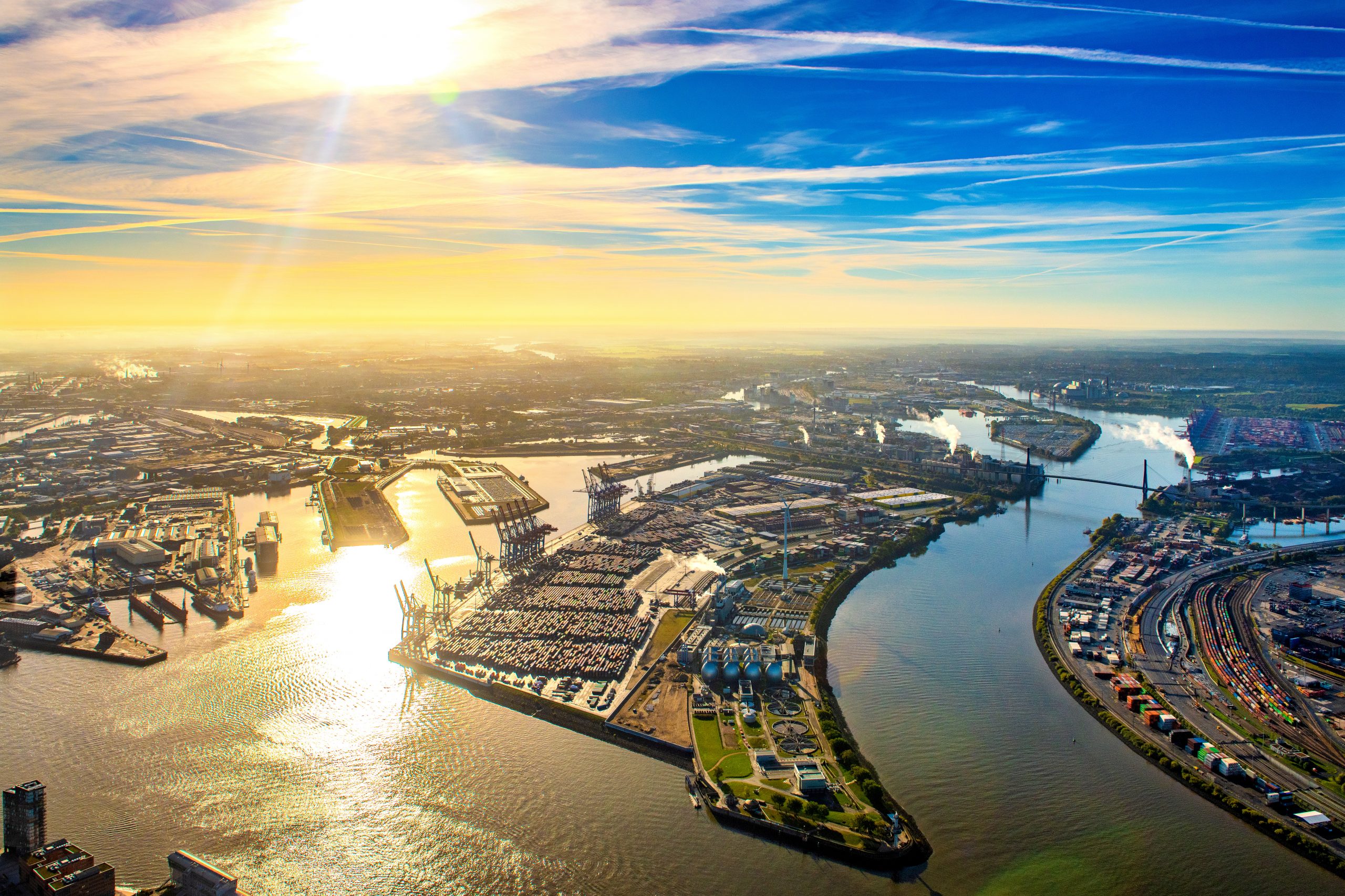 Seeverkehr 2025: Deutlicher Zuwachs beim Güterumschlag in den deutschen Seehäfen